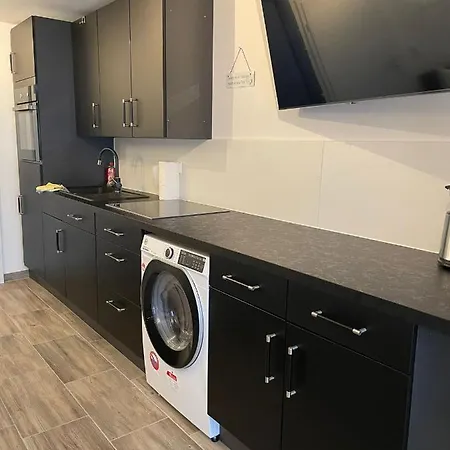 Beutelsbacherstr. 12 C *